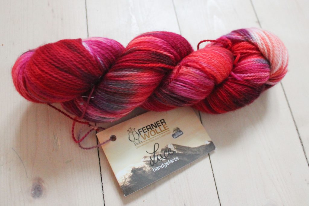 How to choose the right yarn for your next lace knitting project