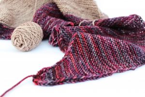 Garter stitch or stockinette stitch? Knitting clean edges