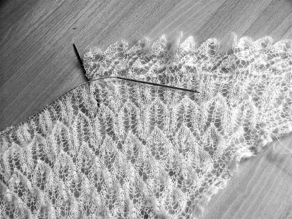 Yarn Love Challenge: Speed Knitting a wedding shawl