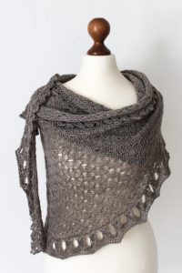 The Indulgent Spirit shawl knitting pattern by Julia Riede