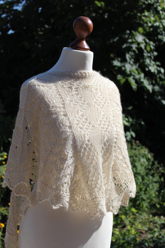 Ostracion Turritis shawl knitting pattern